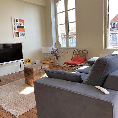 Appartement Au Coeur Du Centre Historique Avallon Luaran gambar
